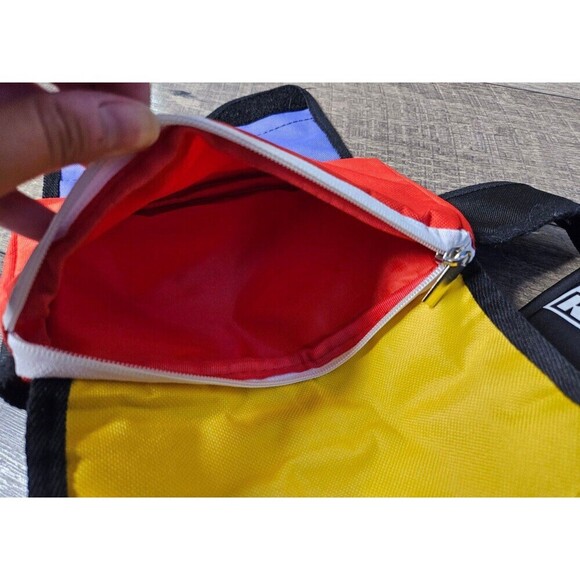 Reef Fanning Pack Stubby & Sandals Holder Bottle Australian HTF Rare April Fools - Picture 4 of 5